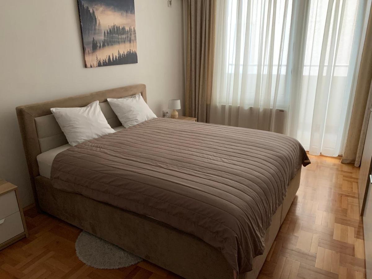 Trident Apartments 2 Ni Екстериор снимка