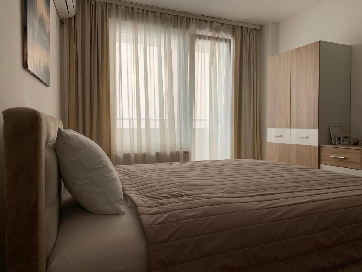 Trident Apartments 2 Ni Екстериор снимка